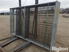 Behlen 10' Dog Kennel Panels W/Door Opening 