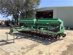 John Deere 1560 20’ No-Till Drill 