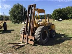 International 8000 Rough Terrain Forklift 