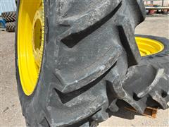 items/739dca60213bee11a81c0022488cca71/johndeereoutsidetractorfrontduals_9f4d7219561346798a38d2a2c00878a8.jpg