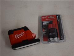 Milwaukee M12 Red Lithium CP 2.5 Battery And Rover Service Light 