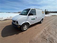 1998 GMC Safari 2WD Van 