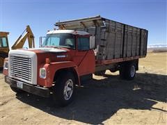 1973 International Loadstar 1600 Grain Box Dump Truck 