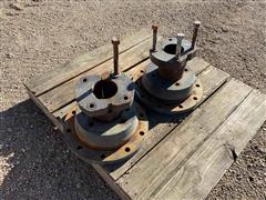 Tractor Dual Hubs w/ Wedges 