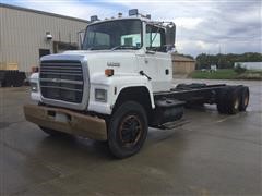 1995 Ford LN8000 T/A Cab & Chassis 