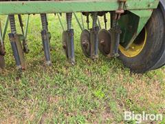items/758cc564a741f01195f37c1e5239afe0/john-deere-df-b-pull-type-grain-drill_14898a452fcf41259da2c5e9af63e8b5.jpg