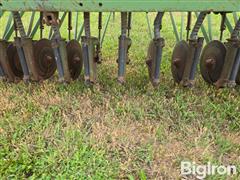 items/758cc564a741f01195f37c1e5239afe0/john-deere-df-b-pull-type-grain-drill_4dc1d85999964173be3d7a5d4e02556b.jpg