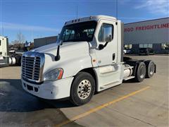 2017 Freightliner Cascadia 125 T/A Truck Tractor 