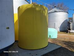 items/763f8c018277ee11a81c00224890f82c/3000gallonbulkliquidfertilizerholdingtank_86e9075f24c84adab3c7f55d055b21ec.jpg