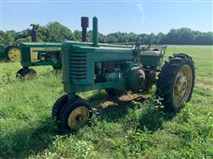 1950 John Deere G 2WD Tractor 