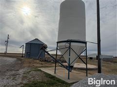 8-Ton Poly Bulk Bin W/Auger 