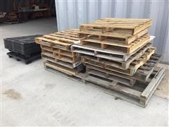 Poly & Wooden Pallets 