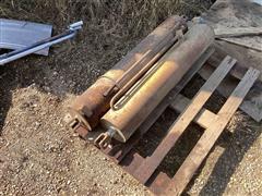 Trailer Hydraulic Cylinders 