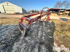 Farmhand Loader 