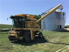 1994 New Holland TR97 Terrain Tracer Combine 