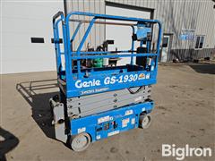 Genie GS-1930 Self-Propelled Electric Scissor Lift 