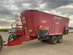 Trioliet 3-4600 Vertical Feed Mixer 