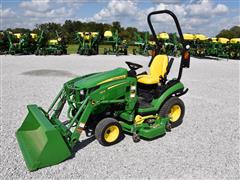 2019 John Deere 1025R MFWD Compact Utility Tractor W/Attachments 