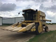 2000 New Holland TR89 Combine 