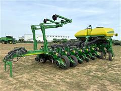 2012 John Deere 1770NT CCS 16R30" Planter 