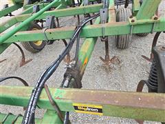 items/7852e10b595bef11a4e6000d3a62e002/johndeere9803sectionfieldcultivator_58a3cd4549d84e098022025452c3b2be.jpg