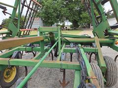 items/7852e10b595bef11a4e6000d3a62e002/johndeere9803sectionfieldcultivator_9c07ffa1afed4c32b0a3d8b7d4105fd6.jpg