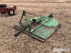 John Deere 606 Shredder 