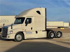 2014 Freightliner Cascadia 125 T/A Sleeper Cab Truck Tractor 