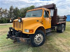 2000 International 4900 S/A Dump Truck 