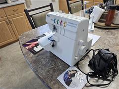 Pfaff Hobbylock 2.0 Sewing Machine 