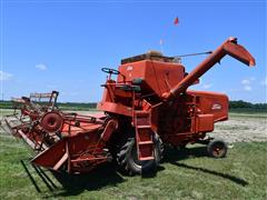 Ford 611 Combine W/611 Platform Head 