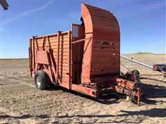 Hesston StakHand 30A Hay Loafer / Stacker 
