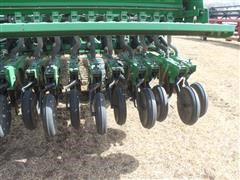 items/78ea7b3af69aec11b8210003fff90bee/greatplains3s3000hd48753sectiongraindrill_5daa96a53713494e87a64b3f3fd723d2.jpg