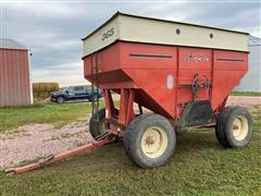 1995 Demco 365 Gravity Wagon 