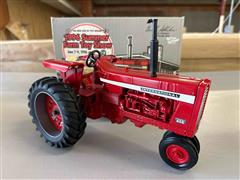 1996 Ertl International 856 1/16 Toy Tractor 