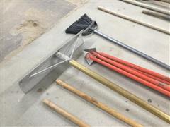 items/7929b5f1fd9fed119ac40003fff92901/handledconcretetools_1c39f0c1a1cf4c78b9ddb15717ad6950.jpg