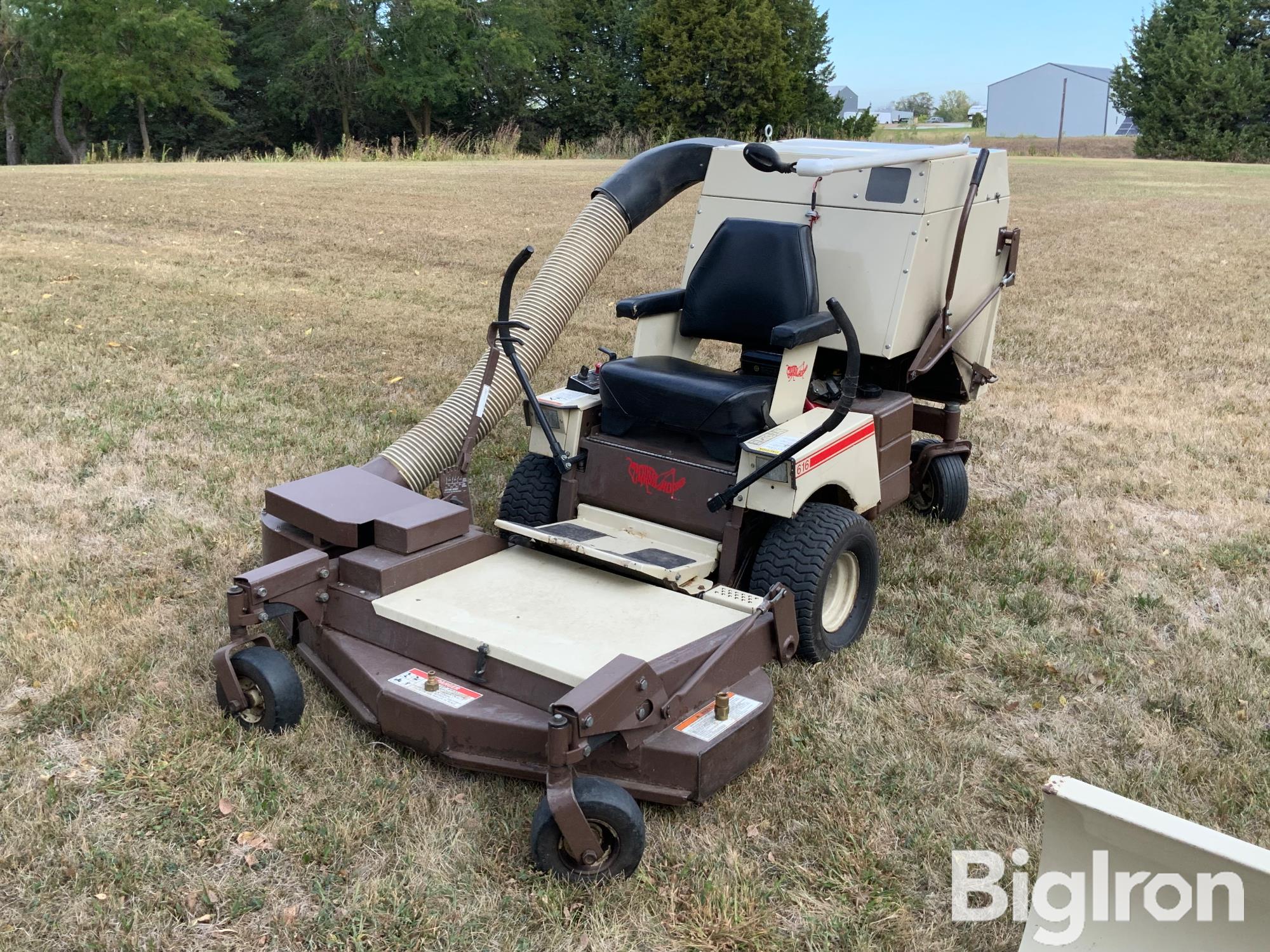 1993 Grasshopper 616 Riding Mower/Grass Catcher W/attachments 