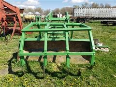 items/7941816740a2eb1189ee00155d424509/johndeere158loaderwithgrapple-3_1c3273b742bb4f4c9e868559ddc5caf9.jpg