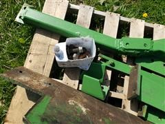 items/7941816740a2eb1189ee00155d424509/johndeere158loaderwithgrapple-3_394d5cc57b3548f89da4f828fd36026e.jpg