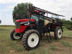 2007 Apache AS1010 2WD Self-Propelled Sprayer 