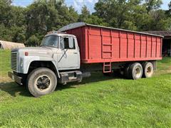 1974 International Loadstar 1800 T/A Grain Truck 