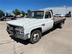 1985 Chevrolet C30 Custom Deluxe 2WD Flatbed Dually Pickup 