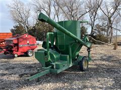 John Deere 400 Grinder Mixer 