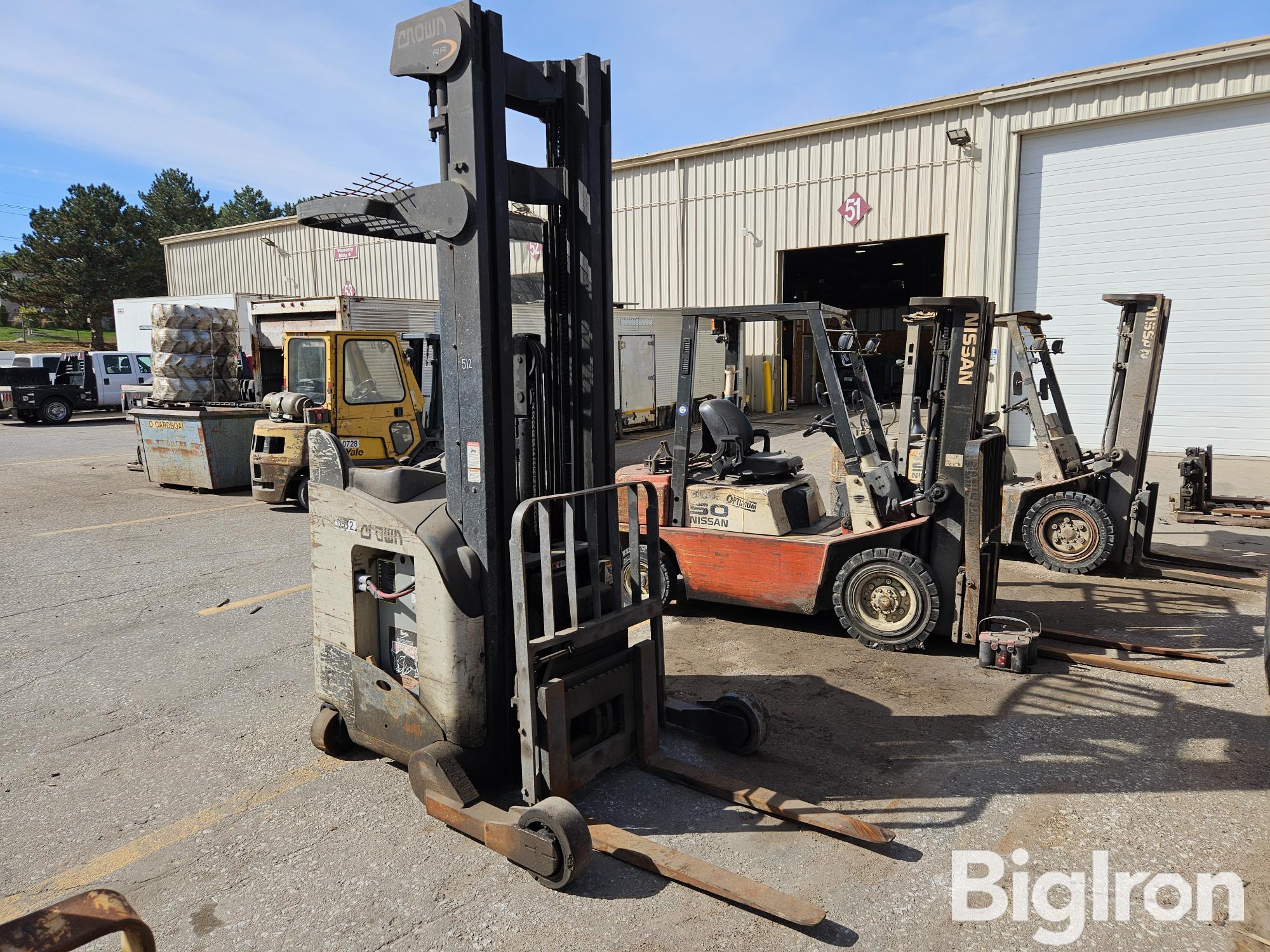 Crown RR5210-40 Electric Stand On Forklift 