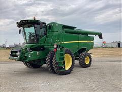 2014 John Deere S670 2WD Combine 