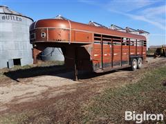 1981 Kiefer 7X20 T/A 5th Wheel Livestock Trailer 