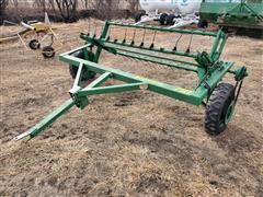 Pequea 710 Hay Fluffer Tedder 