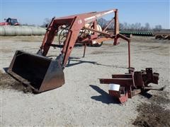 Farmhand F236 Tractor Mount Loader 