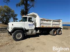 1996 Mack RD688S T/A Dump Truck 