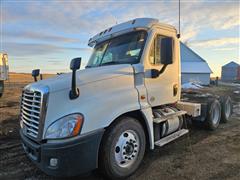 2016 Freightliner Cascadia 125 T/A Truck Tractor 